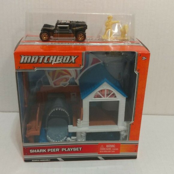 Matchbox SHARK PIER PLAYSET w/ Die-Cast Truck Included- black/gold JAWS NIB - Picture 1 of 5